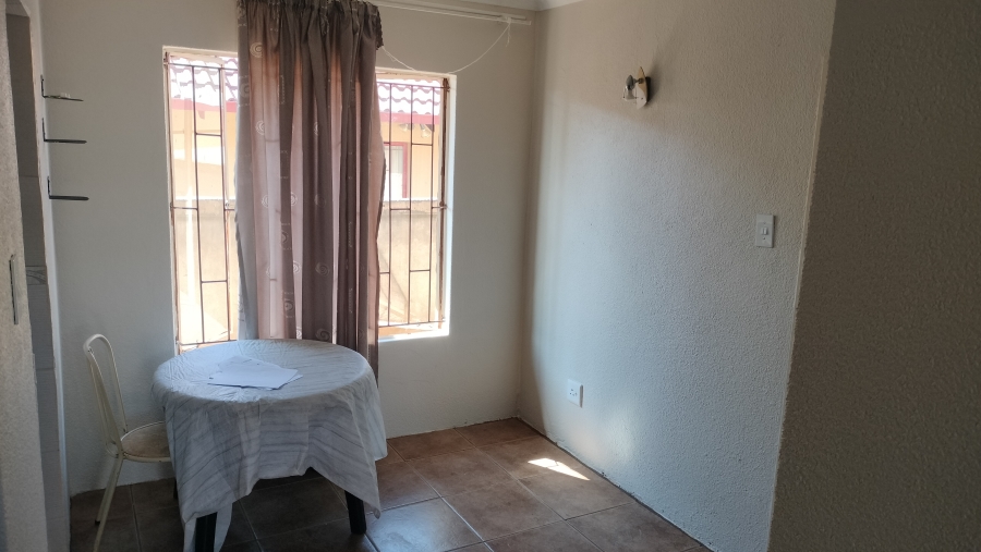 To Let 3 Bedroom Property for Rent in Tlhabane West North West
